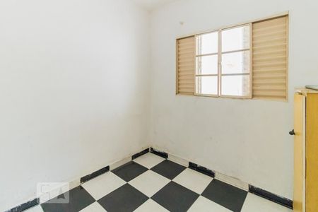 Quarto 1 de casa à venda com 5 quartos, 200m² em Vila Nhocune, São Paulo