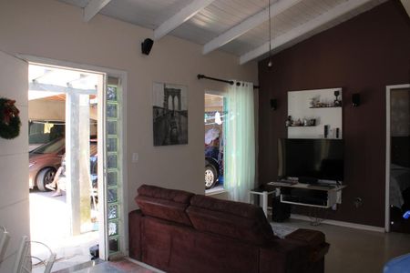 Sala de casa à venda com 3 quartos, 350m² em Rio Branco, Canoas