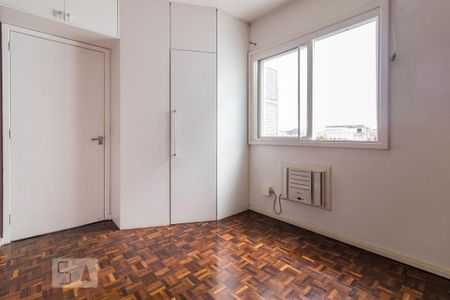 Dormitório de apartamento à venda com 1 quarto, 39m² em Camaquã, Porto Alegre