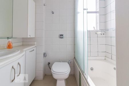 banheiro de apartamento à venda com 1 quarto, 39m² em Camaquã, Porto Alegre