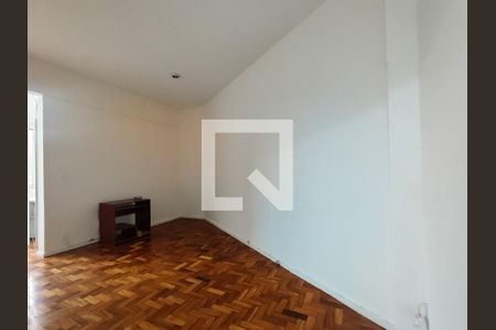 Sala de apartamento para alugar com 1 quarto, 47m² em Praça da Bandeira, Rio de Janeiro