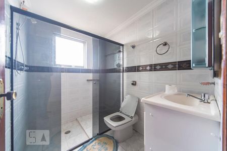 Banheiro de casa à venda com 3 quartos, 220m² em Vila Guarará, Santo André