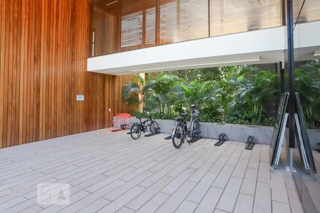 Studio à venda com 79m², 1 quarto e 1 vaga Studio à venda com 79m², 1 quarto e 1 vagaBicicletario