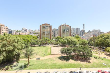Vista da Varanda de kitnet/studio à venda com 1 quarto, 79m² em Petrópolis, Porto Alegre