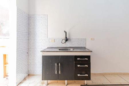 Sala/Cozinha de casa para alugar com 1 quarto, 30m² em Vila Erna, São Paulo