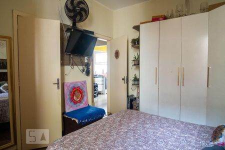 Suíte de apartamento à venda com 2 quartos, 55m² em Santana, Porto Alegre