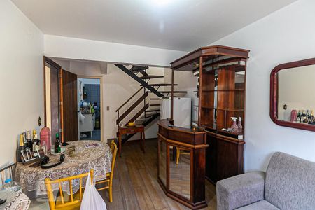 Sala de casa de condomínio para alugar com 3 quartos, 117m² em Medianeira, Porto Alegre