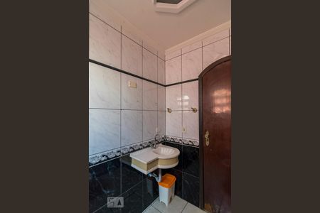 Lavabo de casa à venda com 3 quartos, 276m² em Jardim Marek, Santo André