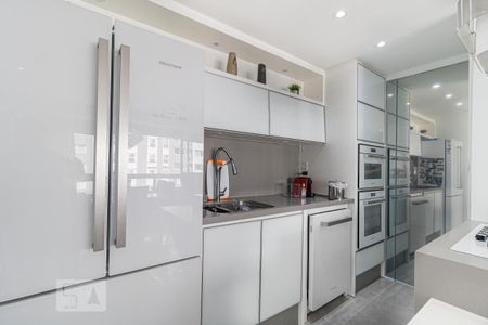 Cozinha de apartamento à venda com 2 quartos, 93m² em Sarandi, Porto Alegre