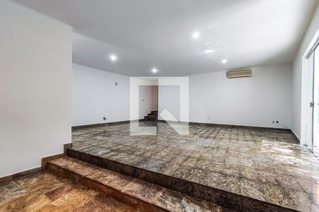 Sala de casa à venda com 4 quartos, 450m² em Cidade Jardim, São Paulo