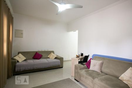 Sala de casa à venda com 2 quartos, 550m² em Vila Jacuí, São Paulo