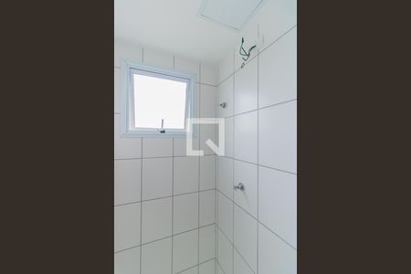 Detalhe banheiro de kitnet/studio para alugar com 1 quarto, 24m² em Vila Ré, São Paulo