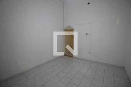 Sala de casa à venda com 1 quarto, 180m² em Vila das Oliveiras, Taboão da Serra