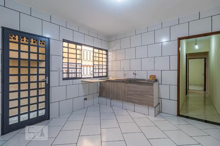 Casa à venda com 110m², 2 quartos e 3 vagas Casa à venda com 110m², 2 quartos e 3 vagasCozinha