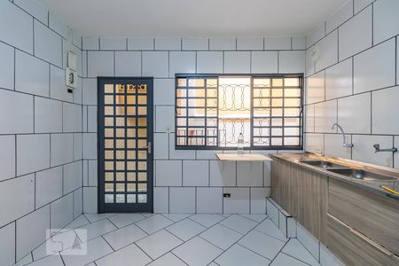 Casa à venda com 110m², 2 quartos e 3 vagas Casa à venda com 110m², 2 quartos e 3 vagasCozinha