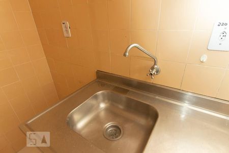 Cozinha de kitnet/studio para alugar com 1 quarto, 40m² em Independência, Porto Alegre