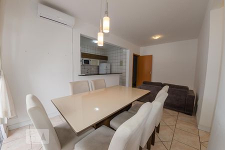 Sala de apartamento para alugar com 2 quartos, 75m² em Itacorubi, Florianópolis