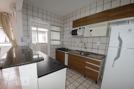 Cozinha de apartamento para alugar com 2 quartos, 75m² em Itacorubi, Florianópolis