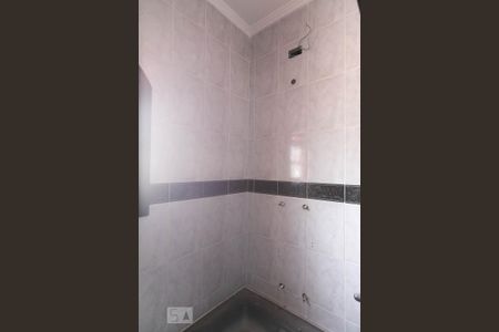 Casa para alugar com 500m², 2 quartos e 6 vagas Casa para alugar com 500m², 2 quartos e 6 vagasBanheiro da Suíte