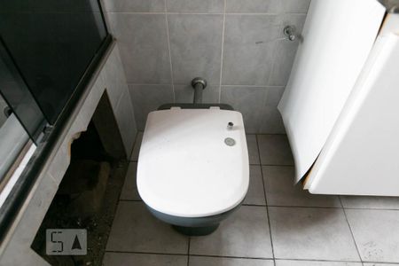 Casa para alugar com 500m², 2 quartos e 6 vagas Casa para alugar com 500m², 2 quartos e 6 vagasBanheiro da Suíte