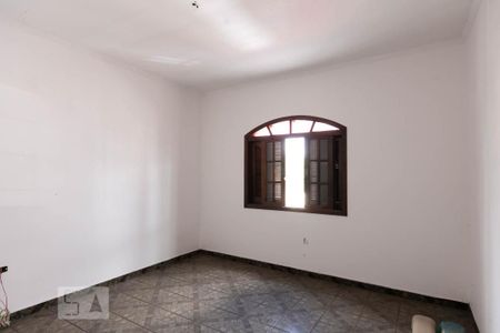 Casa para alugar com 500m², 2 quartos e 6 vagas Casa para alugar com 500m², 2 quartos e 6 vagasQuarto
