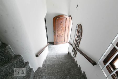 Casa para alugar com 500m², 2 quartos e 6 vagas Casa para alugar com 500m², 2 quartos e 6 vagasEntrada