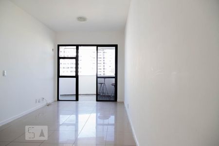 Sala de apartamento à venda com 3 quartos, 82m² em Barra da Tijuca, Rio de Janeiro