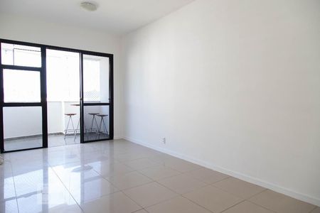 Sala de apartamento à venda com 3 quartos, 82m² em Barra da Tijuca, Rio de Janeiro