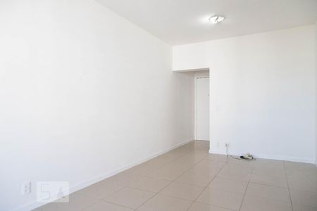 Sala de apartamento à venda com 3 quartos, 82m² em Barra da Tijuca, Rio de Janeiro