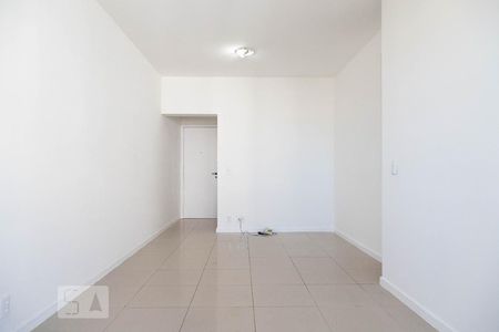 Sala de apartamento à venda com 3 quartos, 82m² em Barra da Tijuca, Rio de Janeiro