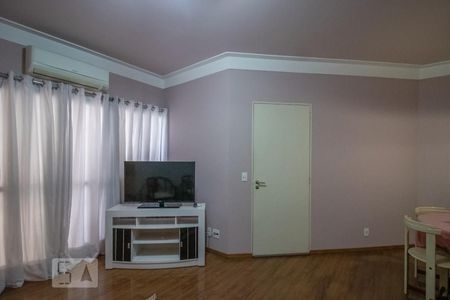 Sala  de apartamento para alugar com 2 quartos, 80m² em Centro, São José do Rio Preto 