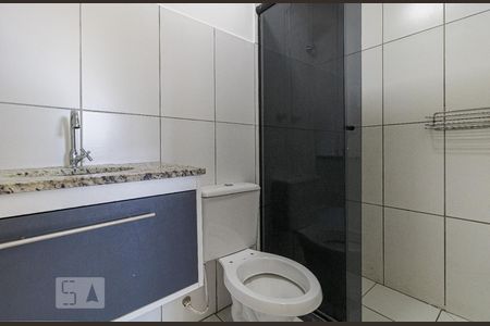 Banheiro da Suíte de apartamento à venda com 2 quartos, 48m² em Sarandi, Porto Alegre