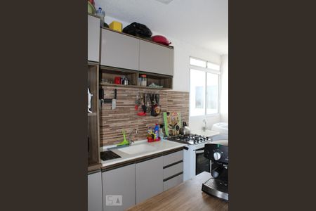 Cozinha de kitnet/studio à venda com 2 quartos, 43m² em Mato Grande, Canoas