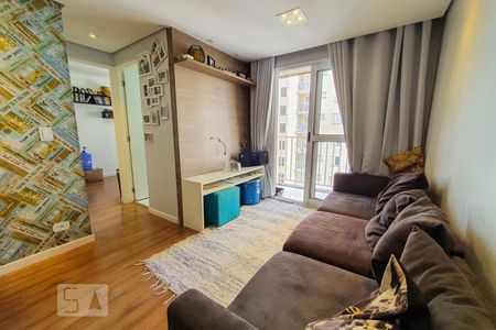 Sala de apartamento à venda com 2 quartos, 47m² em Taboão, São Paulo