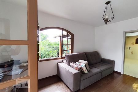 Sala de TV de casa à venda com 2 quartos, 192m² em Operário, Novo Hamburgo