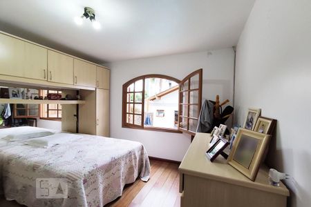 Casa à venda com 192m², 2 quartos e 2 vagas Casa à venda com 192m², 2 quartos e 2 vagasQuarto 1