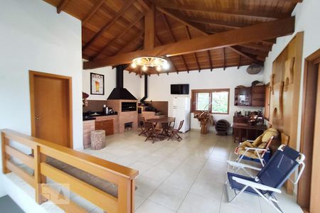 Casa à venda com 192m², 2 quartos e 2 vagas Casa à venda com 192m², 2 quartos e 2 vagasEspaço Gourmet