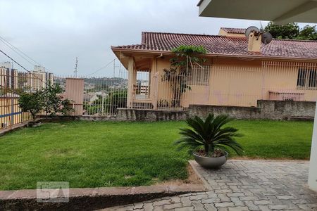 Casa à venda com 192m², 2 quartos e 2 vagas Casa à venda com 192m², 2 quartos e 2 vagasJardim