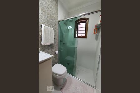 Casa à venda com 192m², 2 quartos e 2 vagas Casa à venda com 192m², 2 quartos e 2 vagasBanheiro