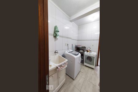 Casa à venda com 192m², 2 quartos e 2 vagas Casa à venda com 192m², 2 quartos e 2 vagasÁrea de Serviço