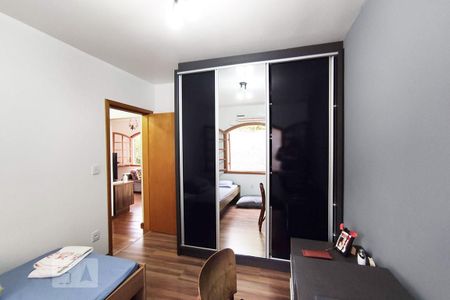 Casa à venda com 192m², 2 quartos e 2 vagas Casa à venda com 192m², 2 quartos e 2 vagasQuarto 2