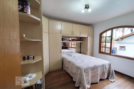 Casa à venda com 192m², 2 quartos e 2 vagas Casa à venda com 192m², 2 quartos e 2 vagasQuarto 1