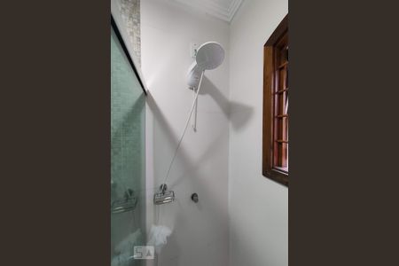 Casa à venda com 192m², 2 quartos e 2 vagas Casa à venda com 192m², 2 quartos e 2 vagasBanheiro