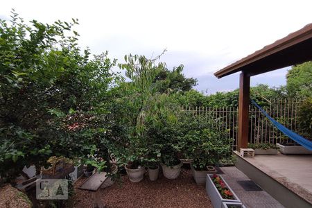 Casa à venda com 192m², 2 quartos e 2 vagas Casa à venda com 192m², 2 quartos e 2 vagasJardim