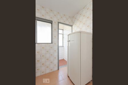 Cozinha de apartamento à venda com 1 quarto, 38m² em São Geraldo, Porto Alegre