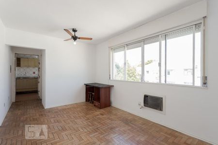 Dormitório de apartamento à venda com 1 quarto, 38m² em São Geraldo, Porto Alegre