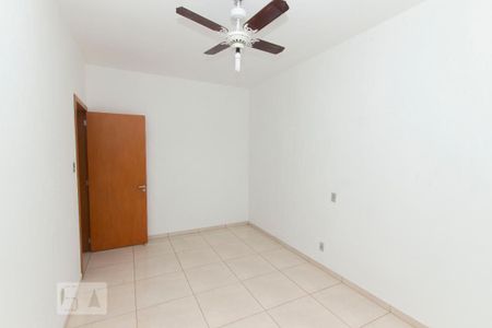 Casa à venda com 250m², 4 quartos e sem vaga Casa à venda com 250m², 4 quartos e sem vagaQuarto 3