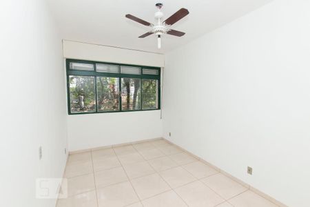 Casa à venda com 250m², 4 quartos e sem vaga Casa à venda com 250m², 4 quartos e sem vagaQuarto 3