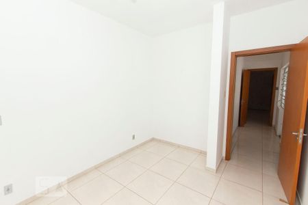 Casa à venda com 250m², 4 quartos e sem vaga Casa à venda com 250m², 4 quartos e sem vagaQuarto 2