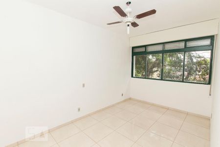 Casa à venda com 250m², 4 quartos e sem vaga Casa à venda com 250m², 4 quartos e sem vagaQuarto 3